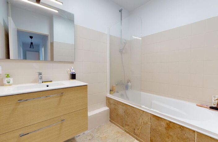 Appartement de 103m2 à louer sur Saint-Étienne — photo 3