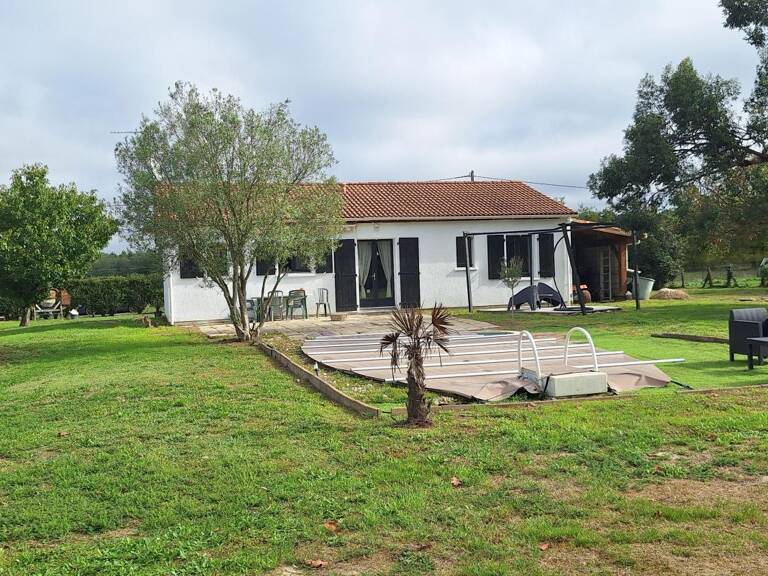 MAISON AVEC PISCINE ET GRAND TERRAIN A VENDRE PROCHE LANGON — photo 1
