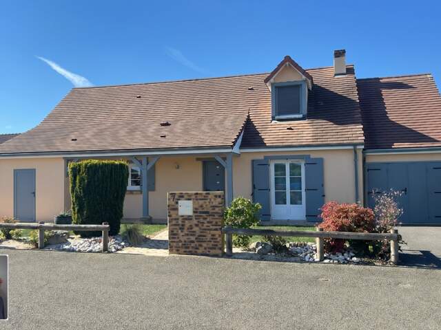 COURVILLE SUR EURE (28) - Maison 123 m², 3 chambres (plain pied), terrain clos de 625 m² — photo du bien