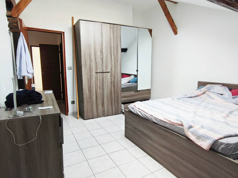 NEVERS – BEL APPARTEMENT 5 PIÈCES DE 106 M² AVEC TERRASSE – IDÉAL INVESTISSEUR OU FAMILLE — photo 1