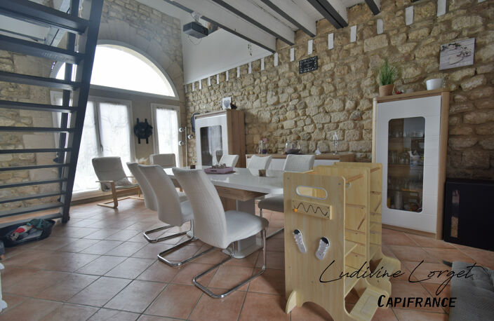 LEUILLY SOUS COUCY (02)- 160m2-Maison en pierre à vendre 7 pièces - 6 chambres dont une suite parentale de plain-pied - Garage – Dépendance - Terrain clos de 1 199 m² — photo 3