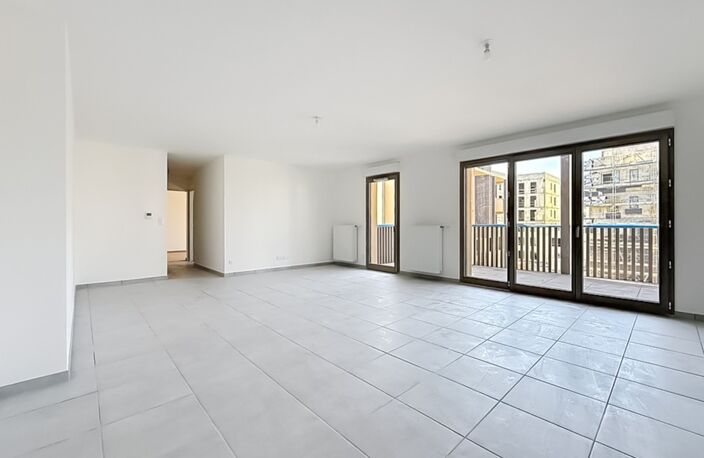 Appartement T5 116 m² dernier étage, terrasse 23 m², 2 garages - ANNECY (74) — photo 3