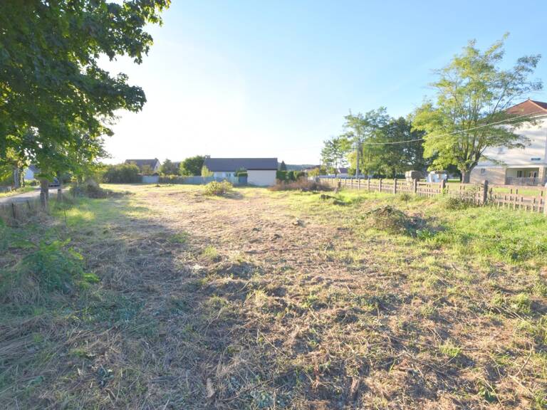 Dpt Saône et Loire (71), à vendre GUEUGNON terrain — photo 1