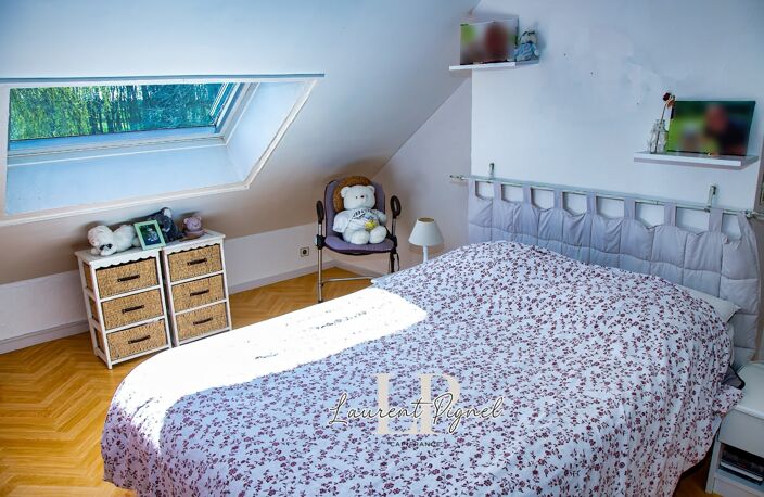 AULT – MAISON DE 178 M² AVEC 7 CHAMBRES, GRAND JARDIN ET ESPACES INDÉPENDANTS — photo 5