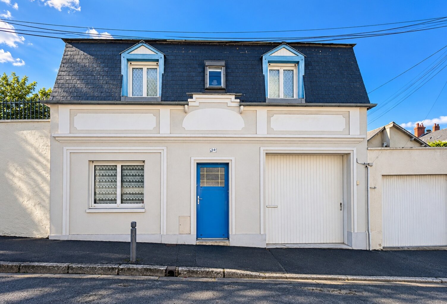 ANGERS – PLACE NEY – CHARMANTE MAISON DE VILLE AVEC 2 CHAMBRES, GARAGE ET GRANDE CAVE — photo 1