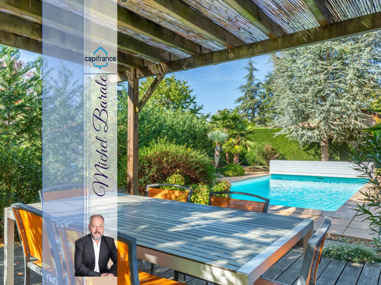 LA TOUR-DE-SALVAGNY – MAISON DE 178 M², 5 CHAMBRES ET PISCINE CHAUFFÉE — photo 1