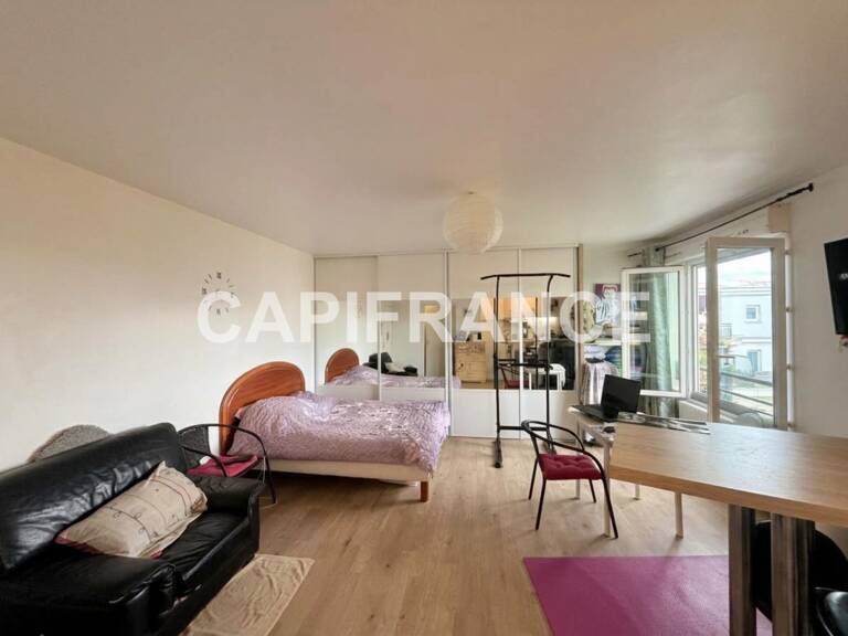 STUDIO DE 33 M² AU BOURGET – CALME ET SÉCURISÉ — photo 1