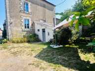 Maison de village 100m² + dependances et grand terrain — photo 2