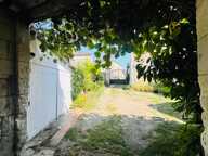 Maison de village 100m² + dependances et grand terrain — photo 3