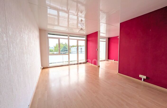 Appartement à louer 4 pièces CENON (33) — photo 2