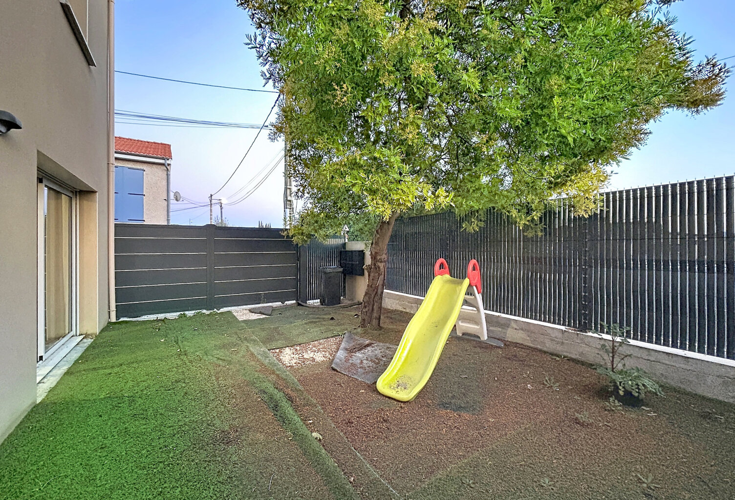 Montélimar – Maison récente de 90 m² avec 3 chambres, jardin et garage — photo 1