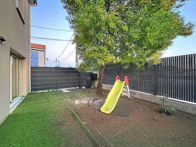 Montélimar – Maison récente de 90 m² avec 3 chambres, jardin et garage — photo du bien