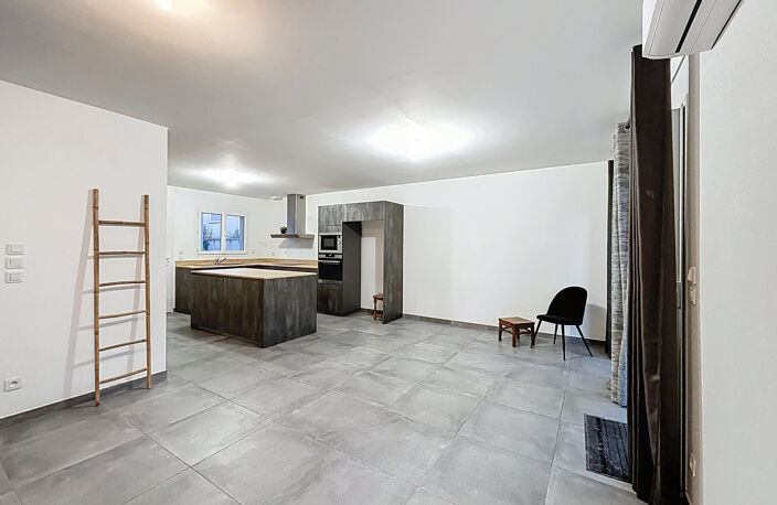 Montélimar – Maison récente de 90 m² avec 3 chambres, jardin et garage — photo 4