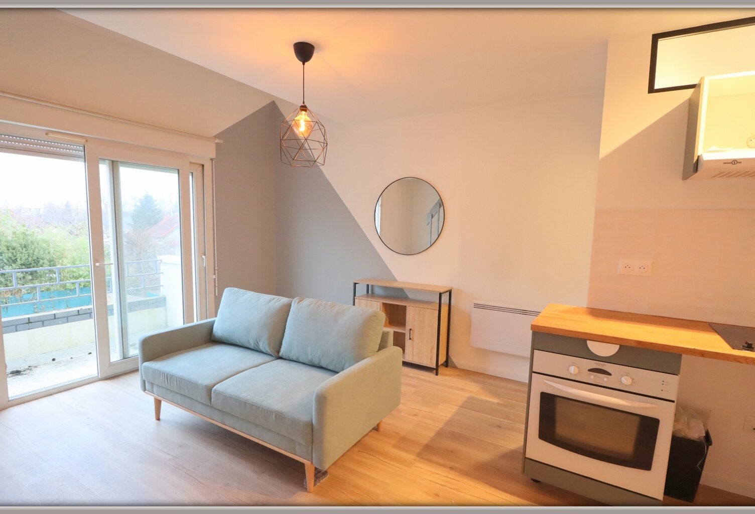 Dpt Essonne (91), à louer SAINTE GENEVIEVE DES BOIS appartement T2 de 38m² — photo 1