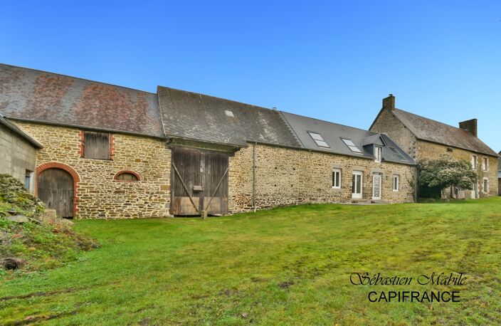 Maison rénovée + ancienne maison + (granges, écurie, étable)  LES PAS-PONTORSON (50) en Baie du Mont Saint Michel — photo 2