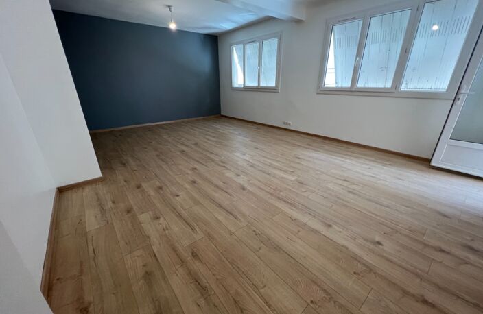 Appartement à vendre 3 pièces TARBES (65) CENTRE VILLE - T3 avec terrasse et Balcon — photo 3