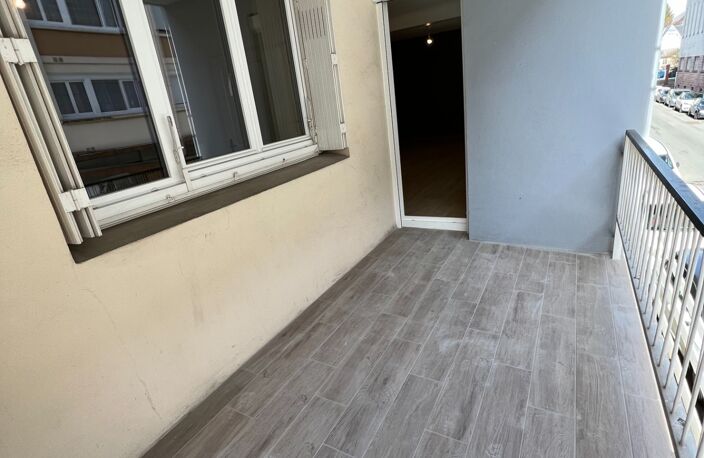 Appartement à vendre 3 pièces TARBES (65) CENTRE VILLE - T3 avec terrasse et Balcon — photo 5