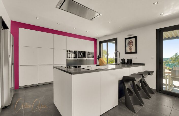 Maison contemporaine de prestige de 154 m² avec piscine et vue panoramique sur le Lauragais — photo 5