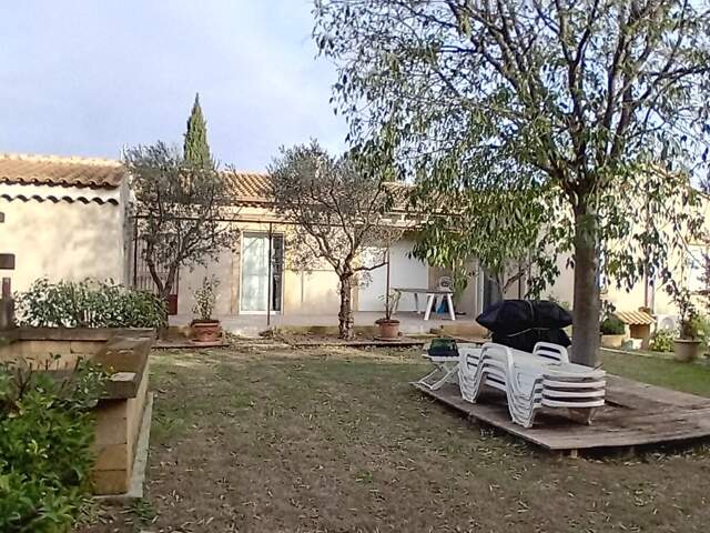 MAISON PLAIN PIED AVEC PISCINE ET SANS VIS A VIS — photo du bien