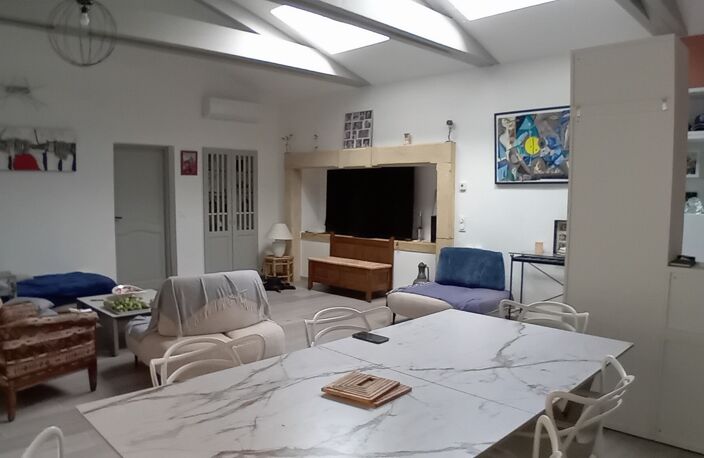 MAISON PLAIN PIED AVEC PISCINE ET SANS VIS A VIS — photo 3