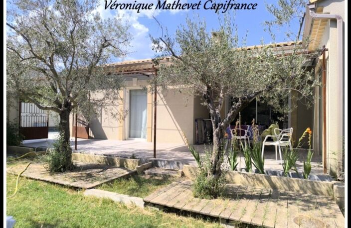 MAISON PLAIN PIED AVEC PISCINE ET SANS VIS A VIS — photo 4