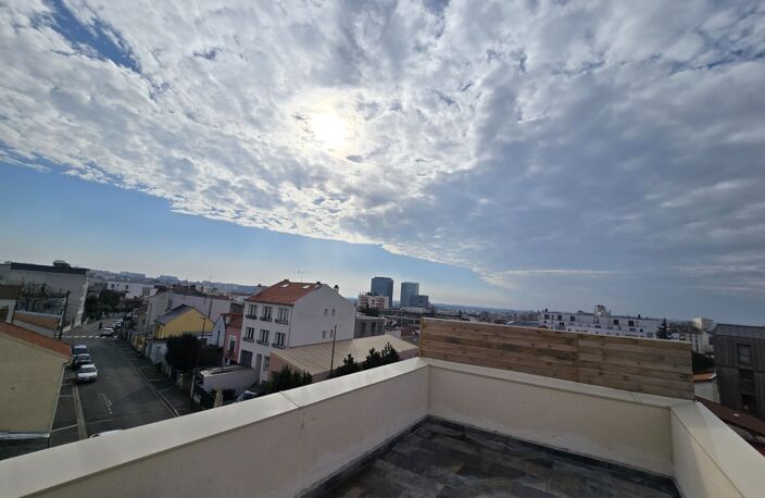 Maison à vendre 4 pièces MONTREUIL (93) — photo 2
