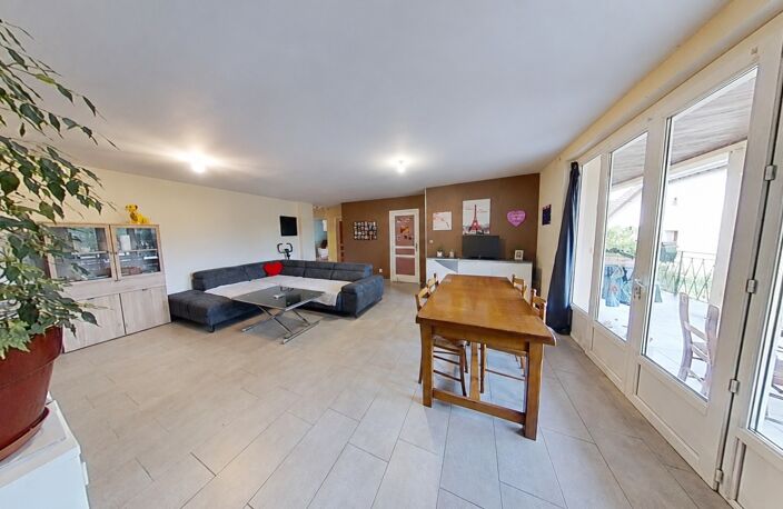 Appartement 5 pièces avec grande terrasse et parking – Exclusivité — photo 3