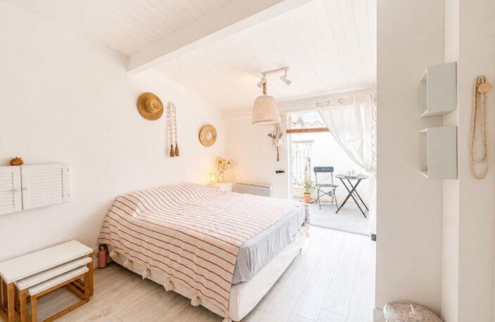 Vente charmante maison de ville à Marseillan avec terrasse — photo 2