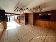 FAUQUEMBERGUES - LOCAL COMMERCIAL DE 104M² SUR GRAND PLACE — photo 4