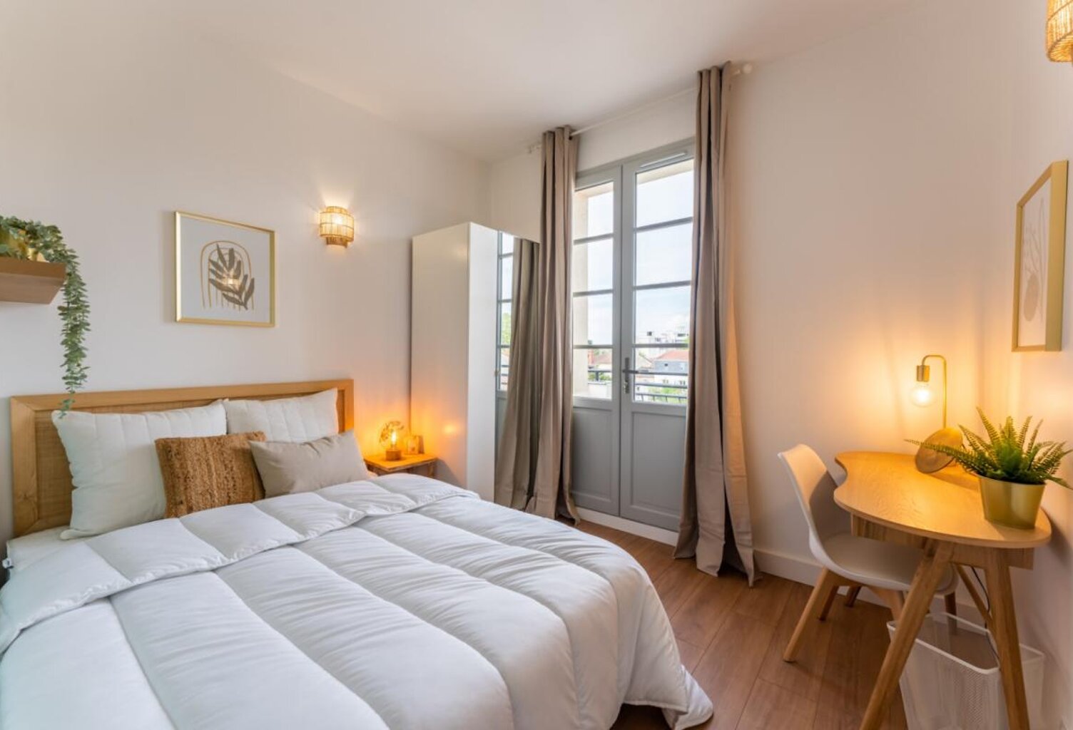 COLIVING DE STANDING SAINT GENES — photo 1