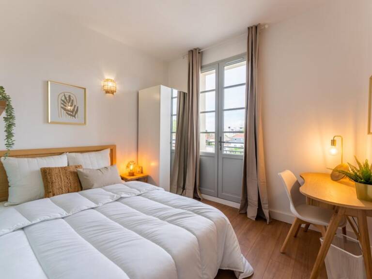 COLIVING DE STANDING SAINT GENES — photo 1