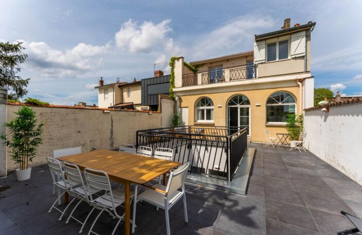 COLIVING DE STANDING SAINT GENES — photo 5