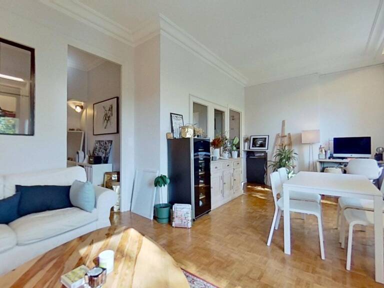 25 cours d'Herbouville - Lyon - 69004 - T2 Meublé - 990 €CC — photo 1