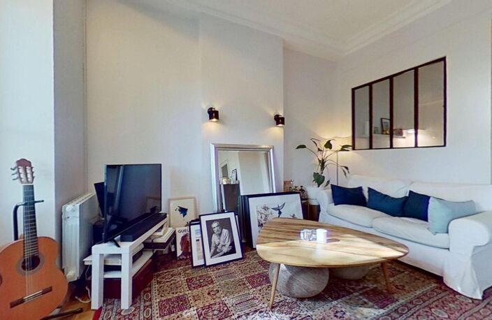 25 cours d'Herbouville - Lyon - 69004 - T2 Meublé - 990 €CC — photo 4