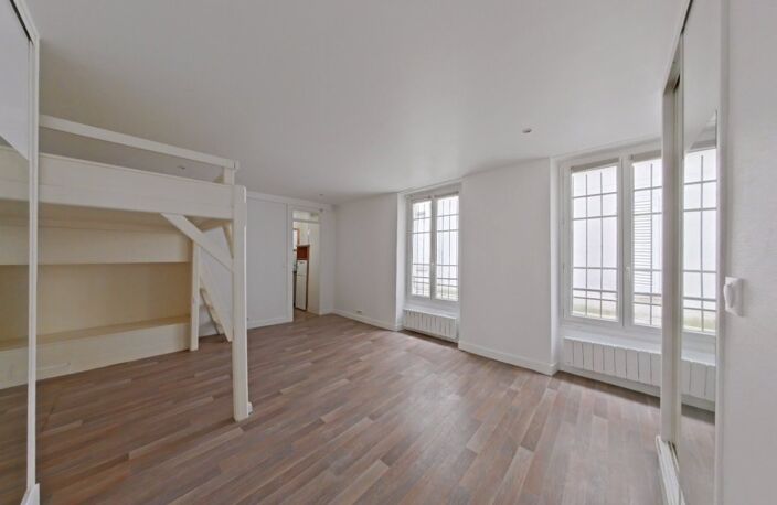 STUDIO - COMMERCES / CROIX NIVERT — photo 2