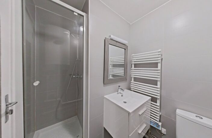 STUDIO - COMMERCES / CROIX NIVERT — photo 4