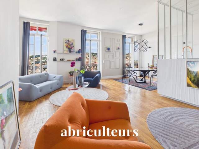 Superbe appartement rénové de 174,66 m² – Vue exceptionnelle, balcon et prestations de standing – Boulevard de Cimiez, Nice — photo du bien
