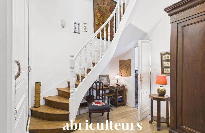 Appartement duplex avec patio privatif en vente à Bordeaux 33000 — photo 4