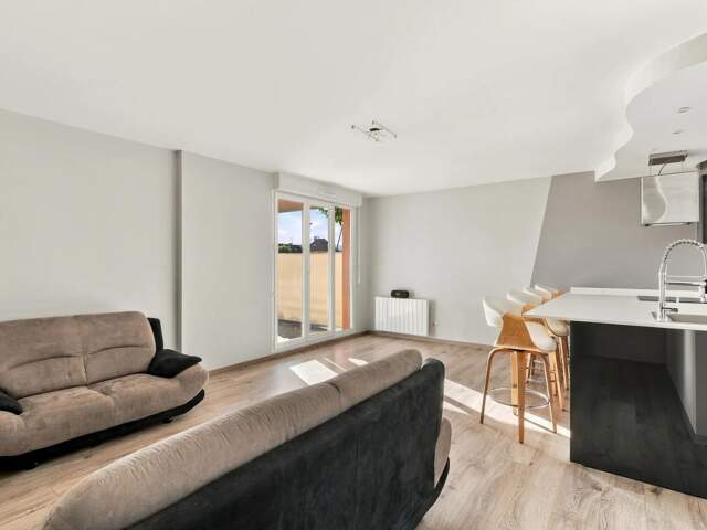 Appartement 4 pièces de 80 m² à Ville-la-Grand - Parking - Terrasse — photo du bien