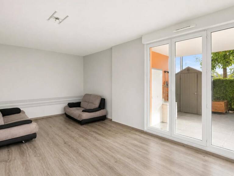 Appartement 4 pièces de 80 m² à Ville-la-Grand - Parking - Terrasse — photo 1