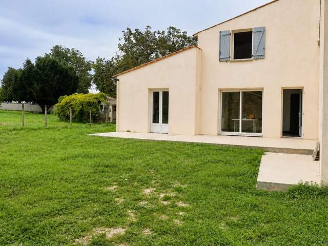 Maison de 4 pièces de 86 m² à Plassac — photo du bien