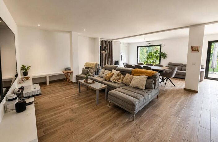 Maison de 8 pièces de 198 m² à Louye — photo 3