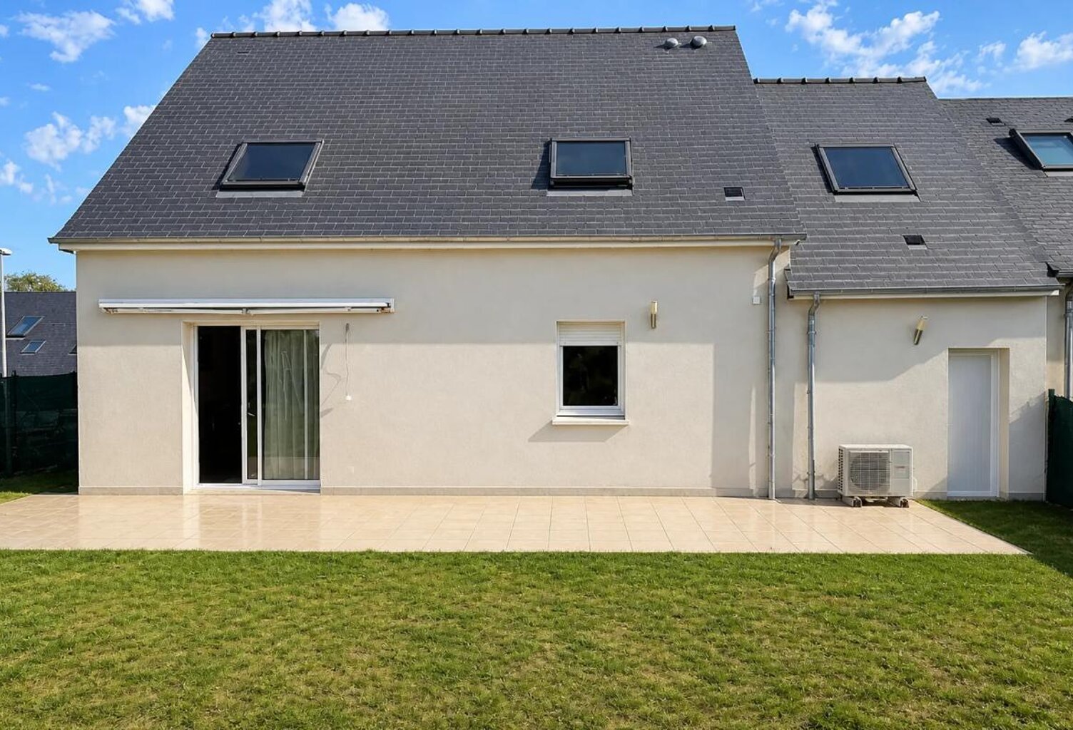 Maison de 6 pièces de 109 m² à Amboise — photo 1