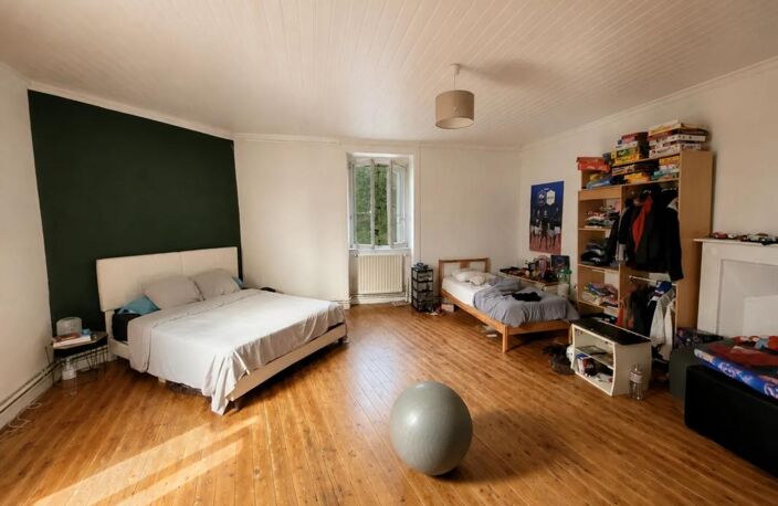 Maison de 7 pièces de 200 m² à Mesnil-Roc'h — photo 4