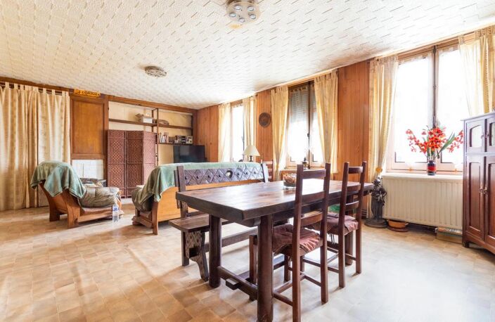 TOURCOING – ENSEMBLE IMMOBILIER ATYPIQUE AVEC ANCIEN COMMERCE, HABITATION, DÉPENDANCES ET JARDIN — photo 5