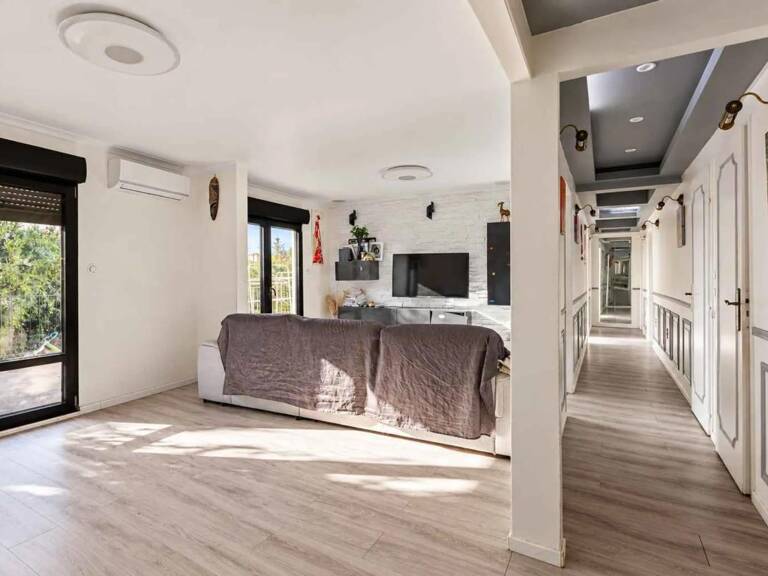 MAISON PLAIN PIED - 4 CHAMBRES - AVEC TRAVAUX - DPE C — photo 1