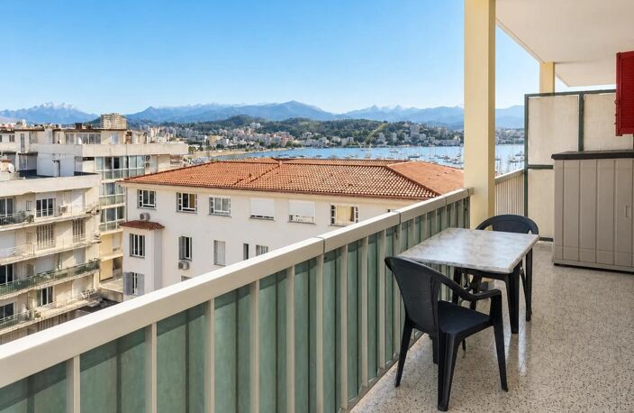 Appartement 2 pièces de 32 m² situé à Ajaccio, à proximité du cours Napoléon — photo 2