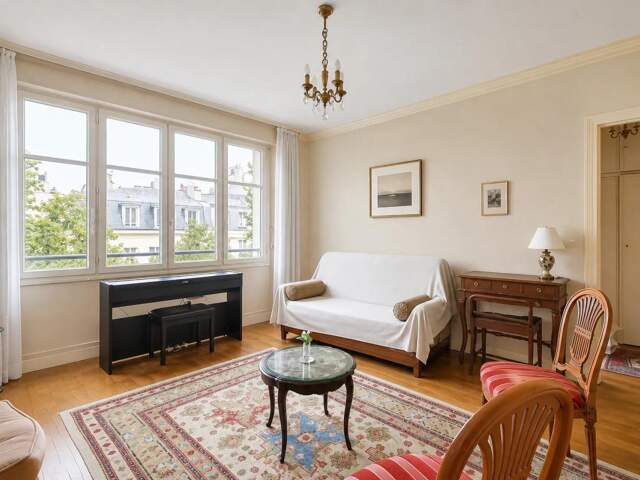 PARIS 16ᵉ – RUE MOLITOR | Un appartement à imaginer selon vos envies ! — photo du bien