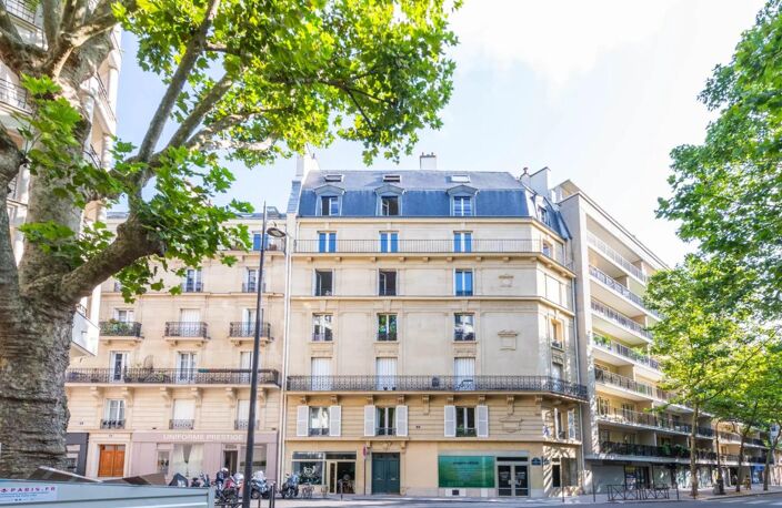 Paris 16ᵉ - T5 de  104 m² -  Secteur Mirabeau –Auteuil — photo 3
