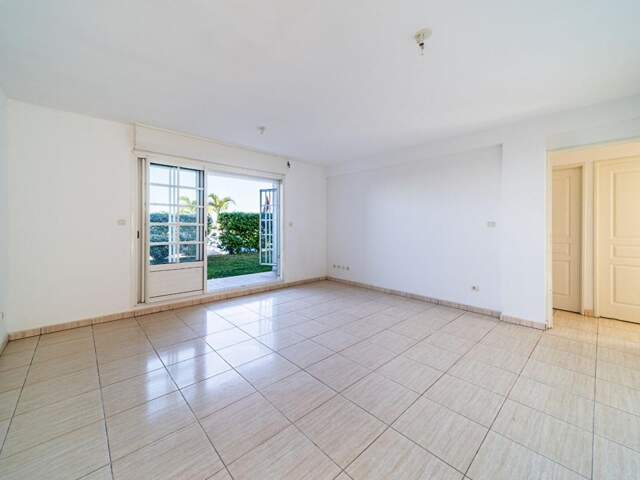 APPARTEMENT T3 NON MEUBLE - 69.35 m² - LE TAMPON — photo du bien